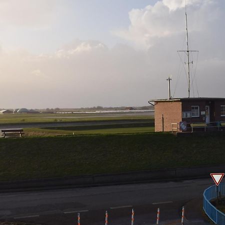Heimathafen Ueber Hafen-Pub Appartement Pellworm Buitenkant foto