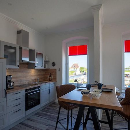Heimathafen Ueber Hafen-Pub Appartement Pellworm Buitenkant foto