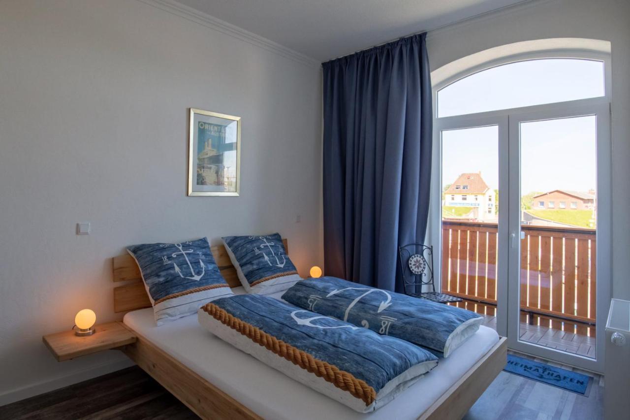 Heimathafen Ueber Hafen-Pub Appartement Pellworm Buitenkant foto